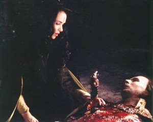 gary_oldman_and_winona_ryder_in_dracula_1992_153