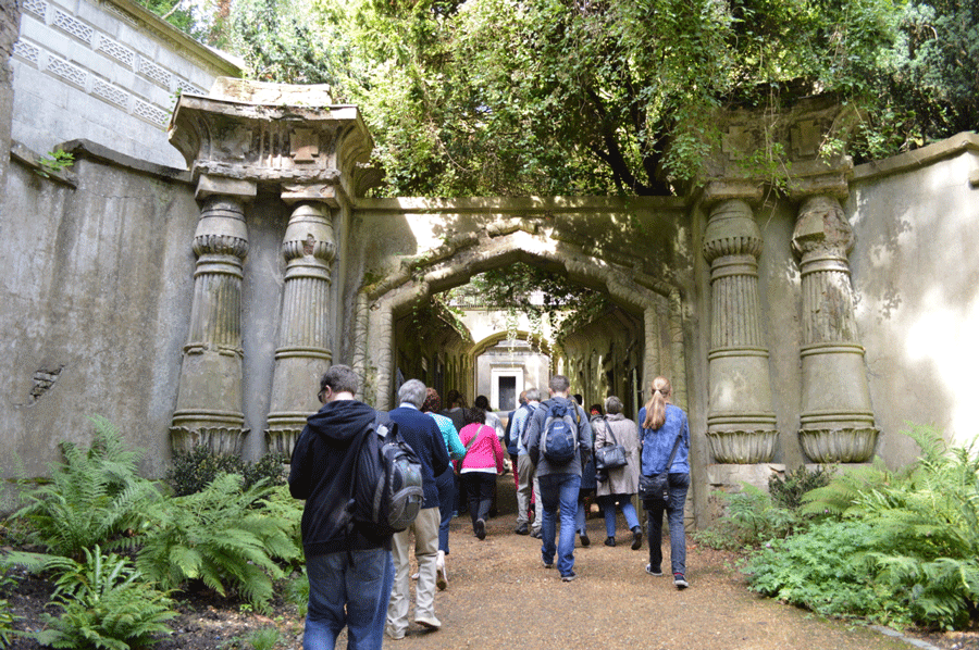 5 Reasons Why a Wampyr Didn't Walk in Highgate Cemetery – Vamped